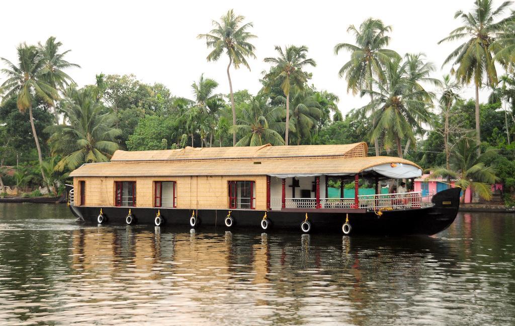 Vaishnav Tours Alappuzha Quarto foto