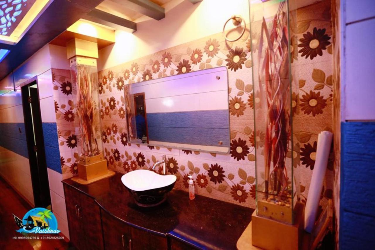 Vaishnav Tours Alappuzha Exterior foto