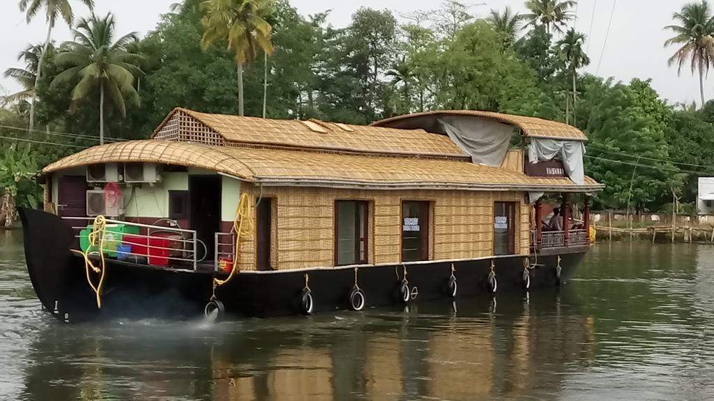 Vaishnav Tours Alappuzha Exterior foto