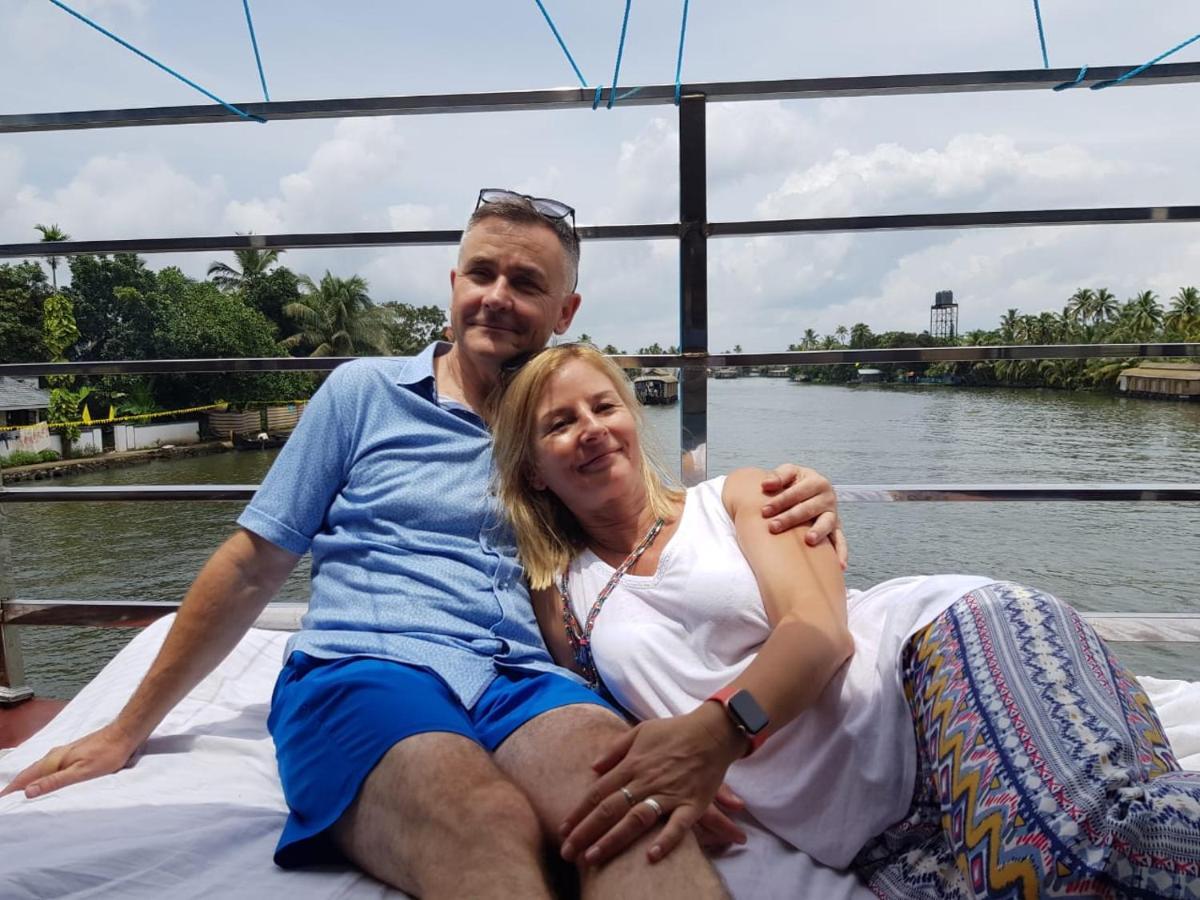 Vaishnav Tours Alappuzha Exterior foto